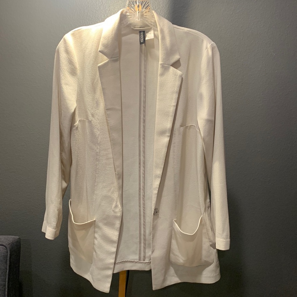 Off-white blazer